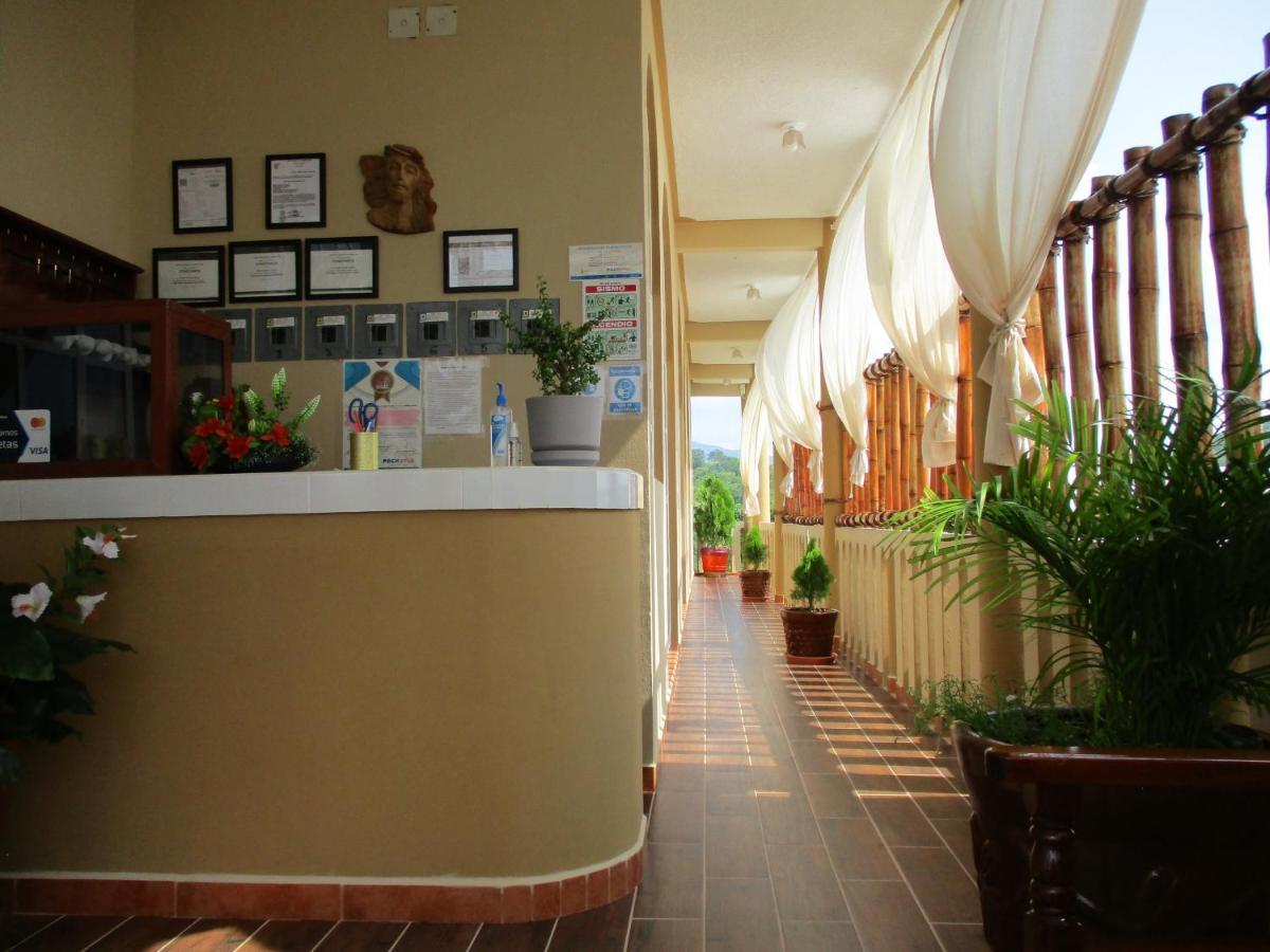 Gloria'S Hotel Estacahuite Екстериор снимка